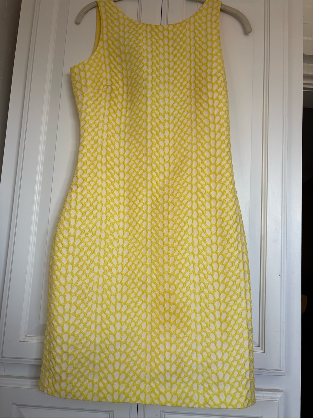 Badgley Mischka Lemon Yellow and White Sleeveless Midi Shift Dress